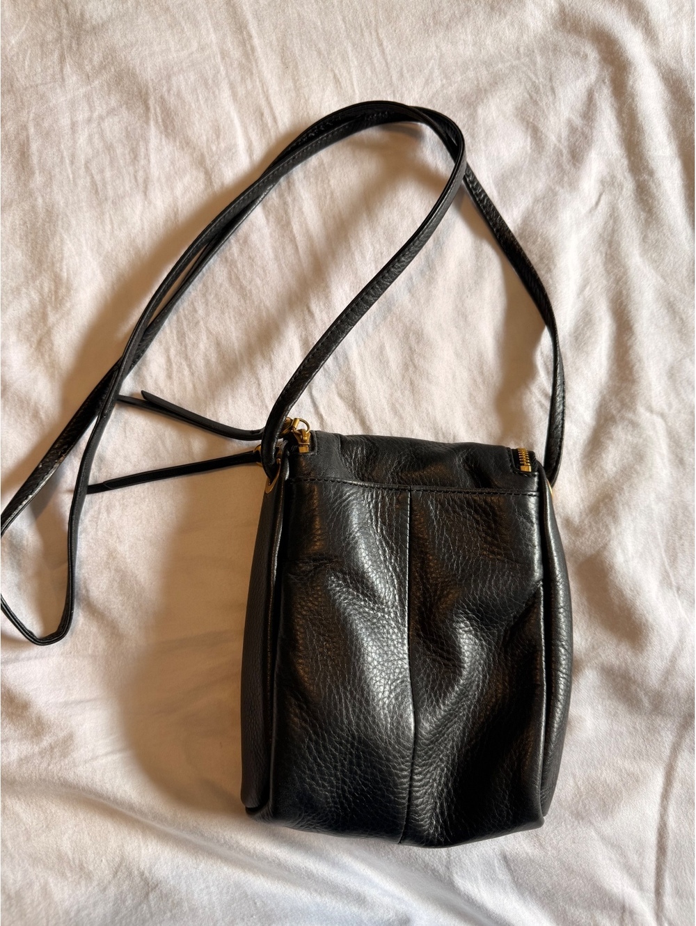 Hobo 100% genuine leather small black crossbody bag gold hardware cotton lining - Picture 2 of 11